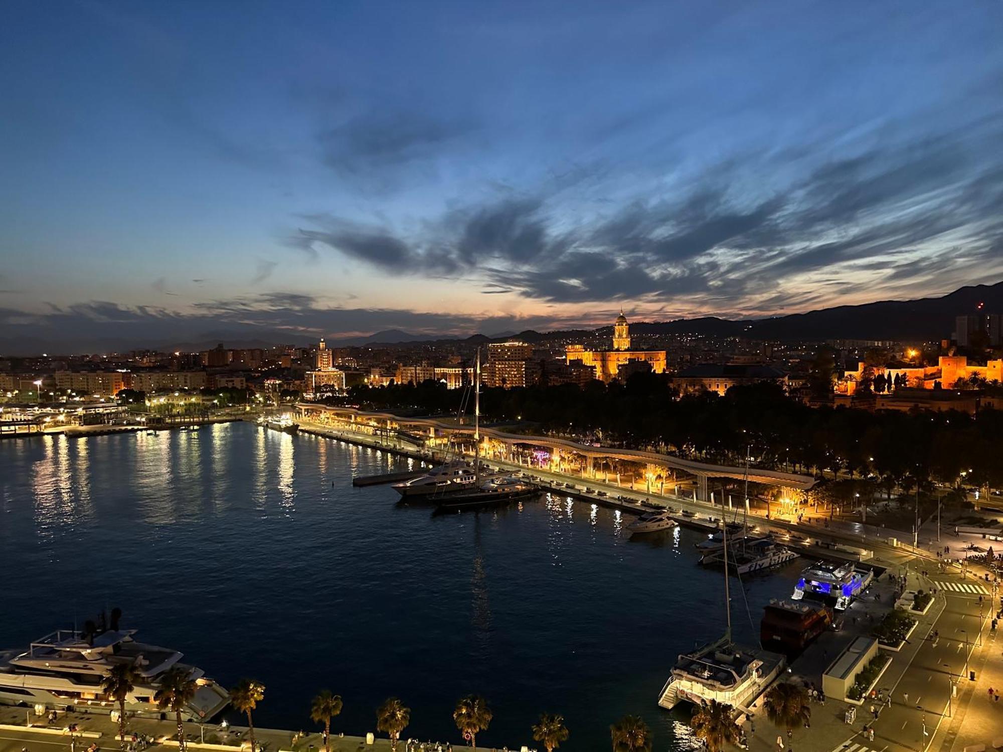 Luxury Beach/Port Apartment Malaga Luaran gambar